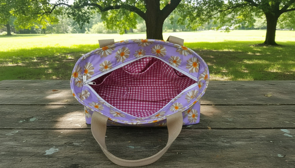 Daisies for Days Zippered Tote Bag